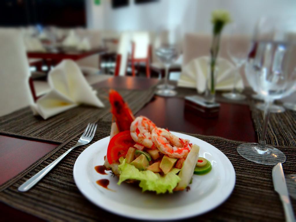 Casben Hotel لوخا المظهر الخارجي الصورة